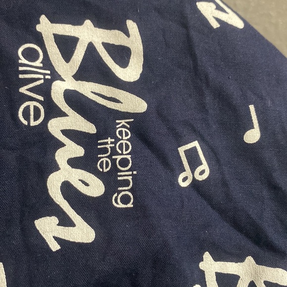 Rock ‘n’ roll Hall of Fame cap NE SzM+House of blues🎶purse +bandanna - Picture 16 of 17